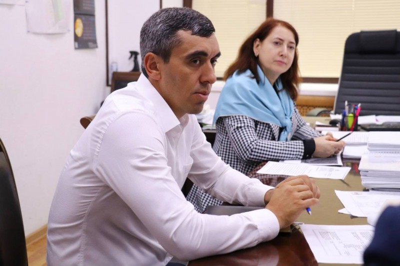 Дорожную карту по образованию и отводу "ГОК Кварц" обсудили в Минимуществе Дагестана