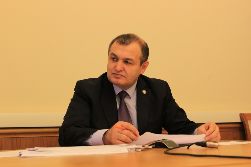 Агарагим Кагиргаджиев провёл совещание по имущественной поддержке МСП