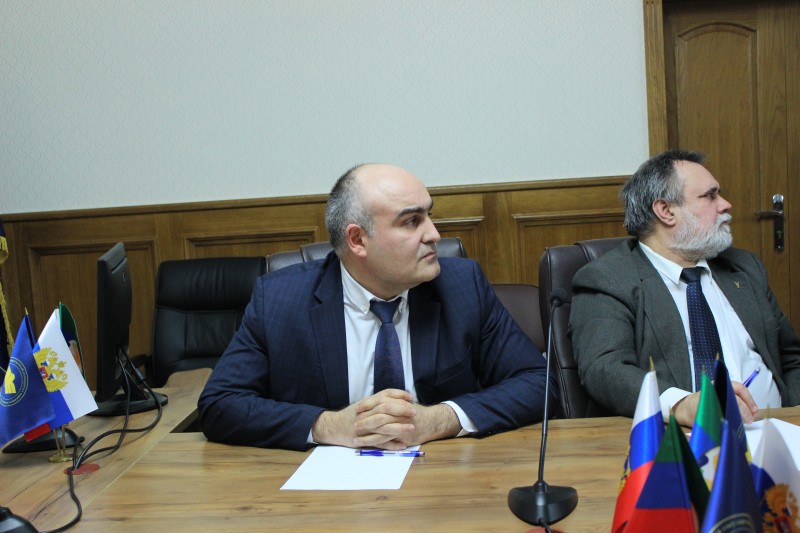 Мурад Алиев принял участие в совещании с представителями общественных организаций и бизнеса по актуальным вопросам итогов государственной кадастровой оценки