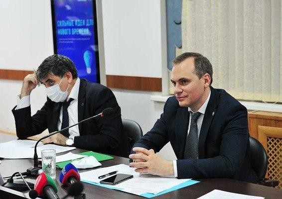 Агарагим Кагиргаджиев на региональном этапе форума "Сильные идеи для нового времени"