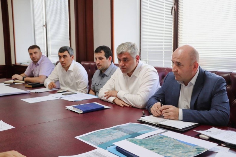 Актуальные земельные вопросы Кумторкалинского района рассмотрели в Минимуществе