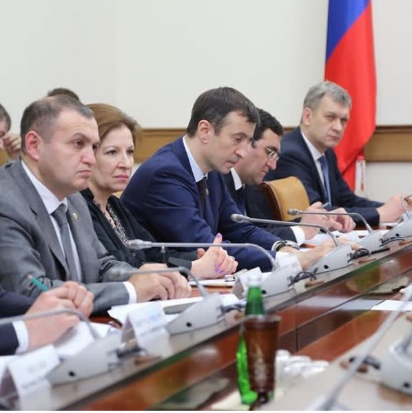 Минимуществом Дагестана были подготовлены проекты распоряжения Главы Республики Дагестан о предоставлении ООО "Каспийский завод стекловолокна" и ООО "Панорама" земельных участков в аренду