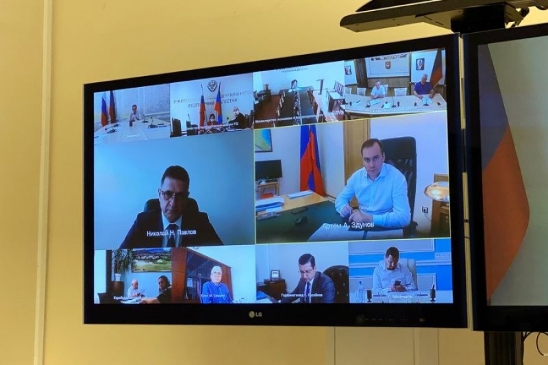 Организацию горячего питания для школьников обсудили в Правительстве Дагестана