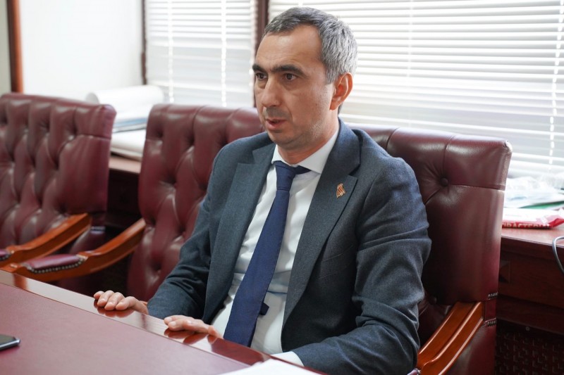 Заур Эминов встретился с Председателем Молодежного Парламента при Народном собрании РД