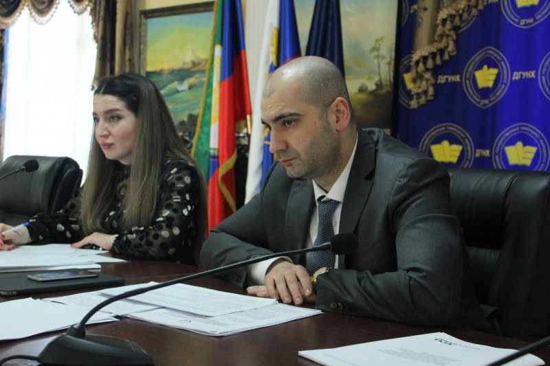 Мурад Алиев провел совещание с представителями муниципальных образований