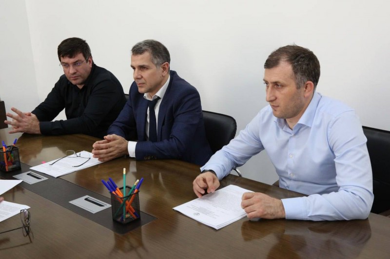 Дагтехкадастр и МФЦ Дагестана подписали соглашение о сотрудничестве
