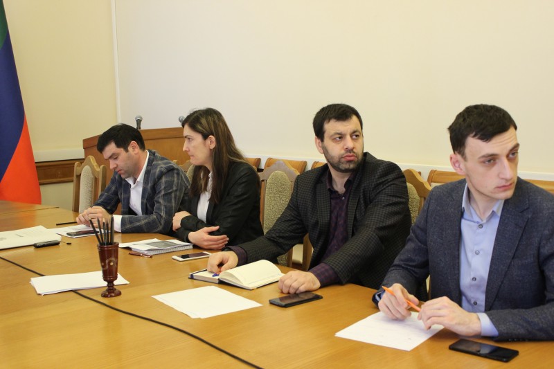 В Правительстве Дагестана прошло совещание в режиме ВКС с муниципалитетами по имущественной поддержке субъектов малого и среднего предпринимательства