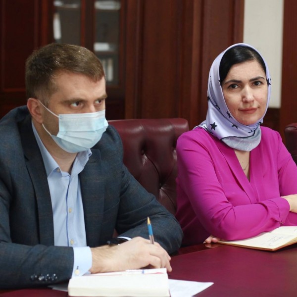 В Минимуществе прошла еженедельная планерка под руководством Заура Эминова