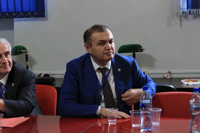 Агарагим Кагиргаджиев принял участие в ежеквартальном обсуждении реализации национальных проектов