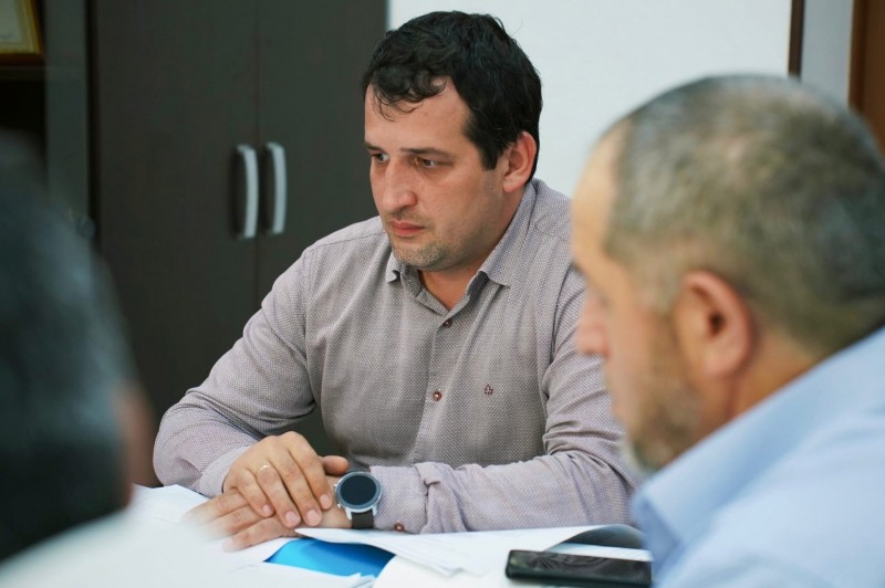 В министерстве рассмотрели вопрос определения границ между Каспийском и Махачкалой, на которых расположен земельный участок, принадлежащий компании «Газпром»