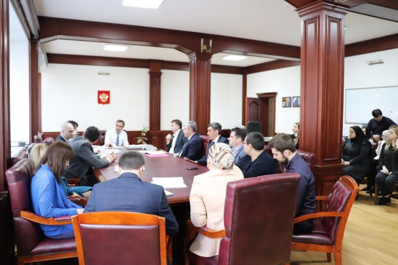 В Минимуществе Дагестана провели разъяснительную беседу на тему вакцинации от COVID-19
