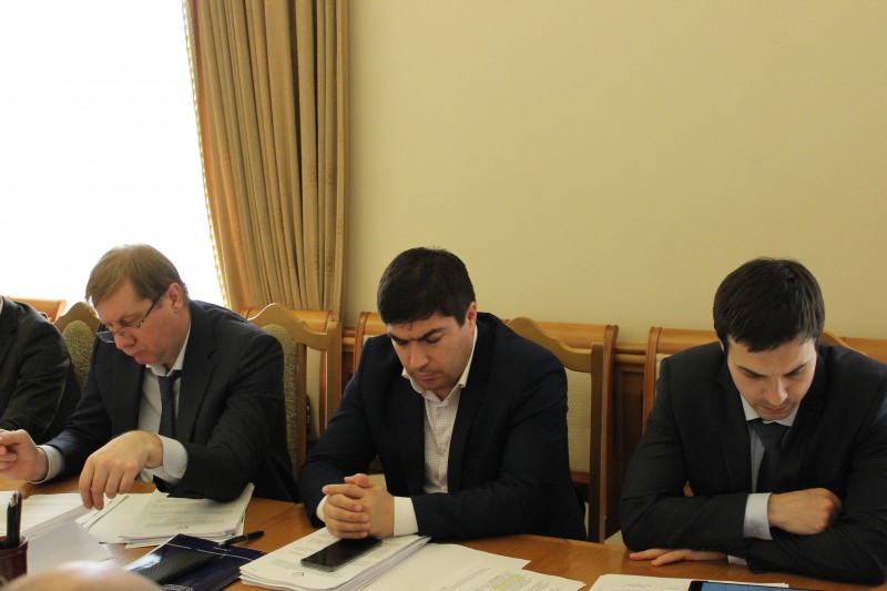 В Правительстве Республики Дагестан прошло совещание по вопросу внесения в ЕГРН сведений о ключевых объектах учёта
