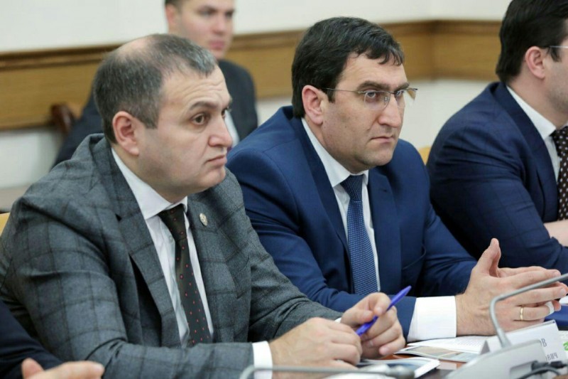 В обсуждении реализации проектов в области возобновляемых источников энергии принял участие Агарагим Кагиргаджиев