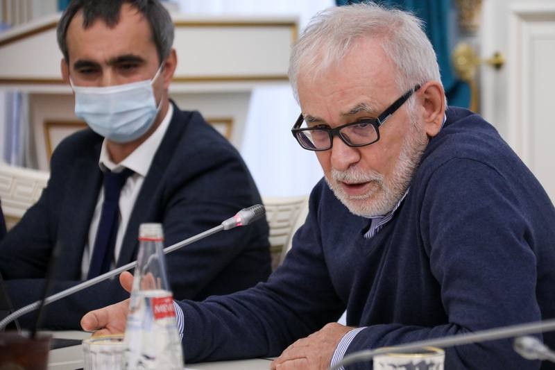 Развитие спорта в муниципалитетах обсудили на совещании под руководством Главы Дагестана Сергея Меликова