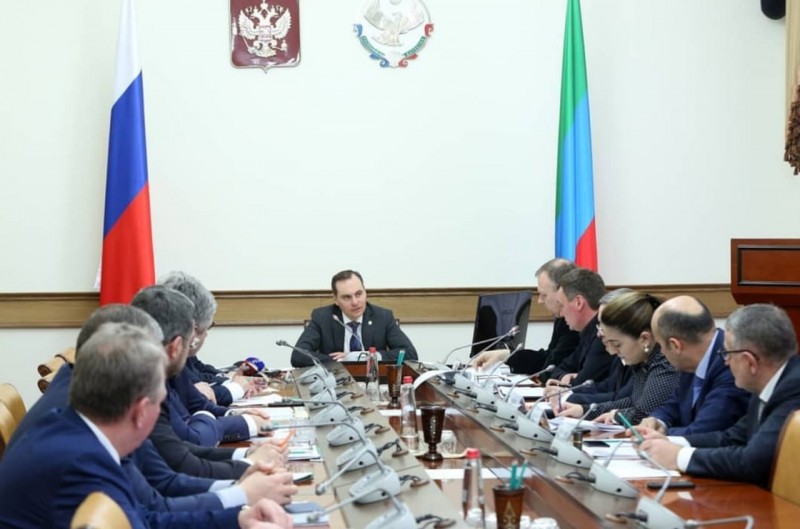 Председатель Правительства Дагестана Артём Здунов провел совещание по вопросам развития газового хозяйства республики