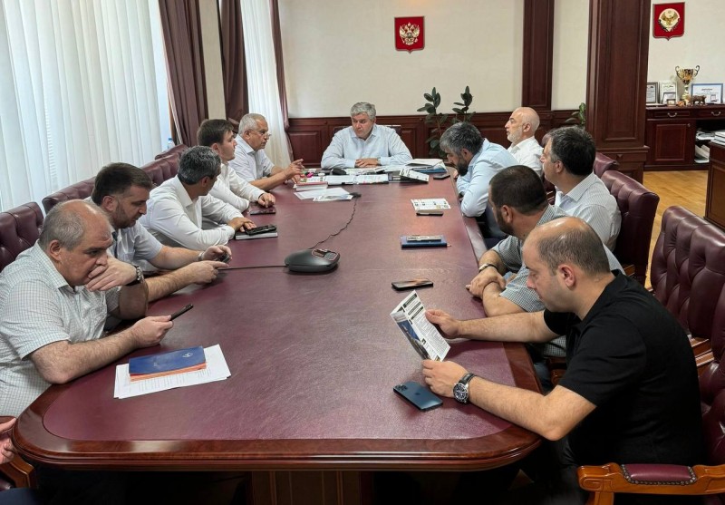 Представители военкомата провели встречу с мужским активом Минимущества Дагестана