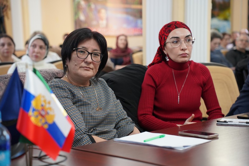 Минимущество Дагестана совместно с Центром компетенции в сфере земельно-имущественных отношений при ДГУНХ организовало семинар-совещание