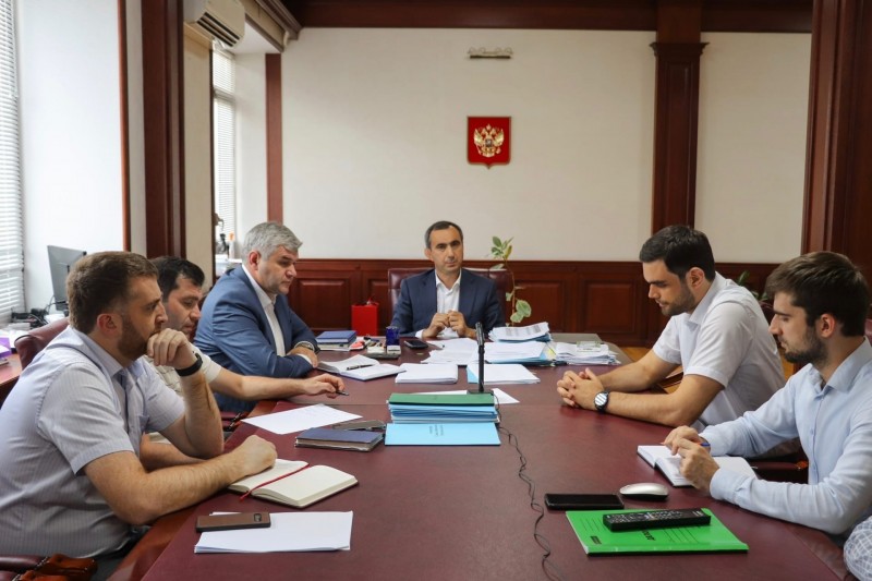 Рабочее совещание с представителями Минцифры Дагестана и разработчиками ГИС прошло в Минимуществе