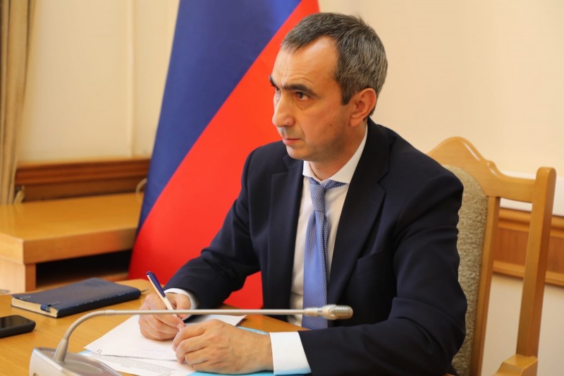 Под руководством Заура Эминова состоялось совещание по вопросу использования земельных участков, предоставленных для целей недропользования