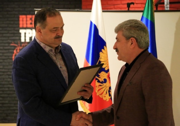 Сергей Меликов поощрил Благодарностями руководителей благотворительных организаций и меценатов