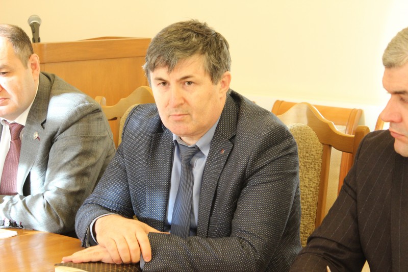 В Правительстве Дагестана прошло совещание о ходе работы по постановке на государственный учет и регистрации объектов газораспределительных сетей