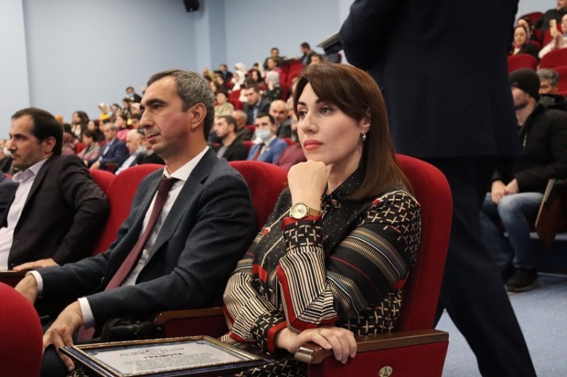 Глава Минимущества Дагестана Заур Эминов принял участие в юбилейном вечере "Лезги газет"