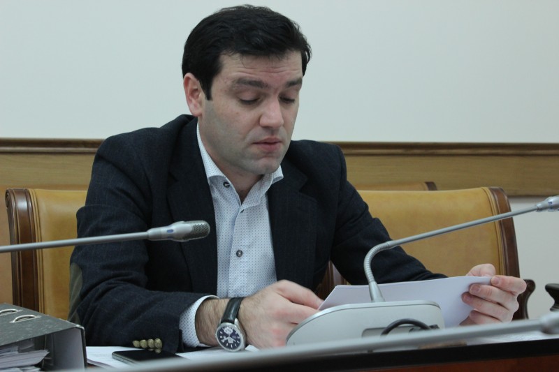 Агарагим Кагиргаджиев провел совещание по вопросу воздушных судов, находящихся в распоряжении Дагестана