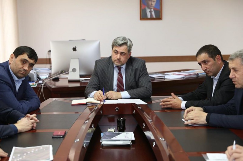 В Минпромэнерго прошло совещание по вопросам оформления земельно-правовых отношений для строительства ВЛ 330кВ Артём-Дербент