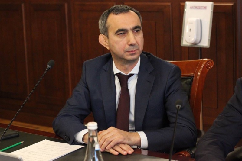 Делегация Минимущества Дагестана во главе с Зауром Эминовым приняла участие в заседании Росреестра