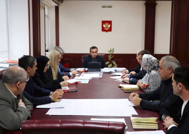 Еженедельное аппаратное совещание прошло под руководством Заура Эминова