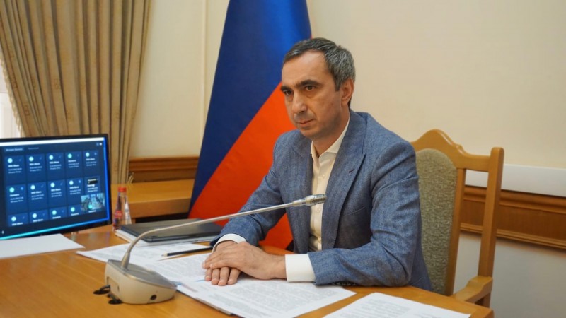 Под руководством Заура Эминова прошло совещание по вопросу использования части земельного участка трассы государственного скотопрогона, расположенного в Сулакской зоне