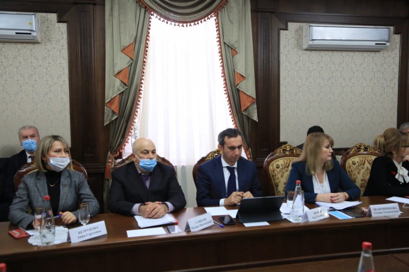 Заур Эминов принял участие в выездном совещании Врио Главы региона