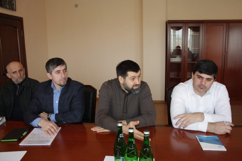 Агарагим Кагиргаджиев провел прием граждан в Новолакском районе