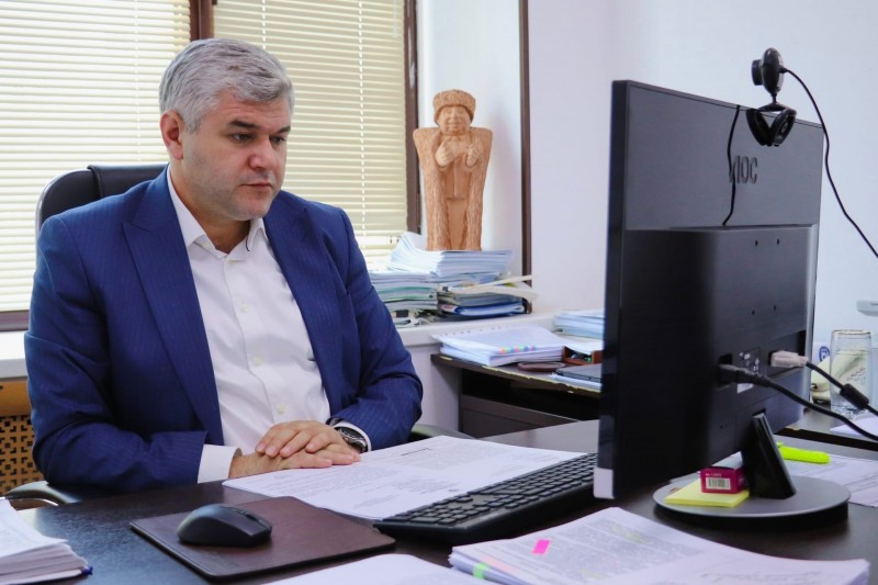 Хабиб Джанаев принял участие в селекторном совещании по вопросам муниципального земельного контроля