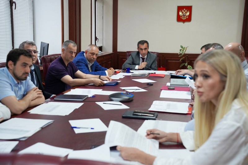 Эминов: Наша задача  – увеличить поступление налоговых и неналоговых доходов в консолидированный бюджет республики
