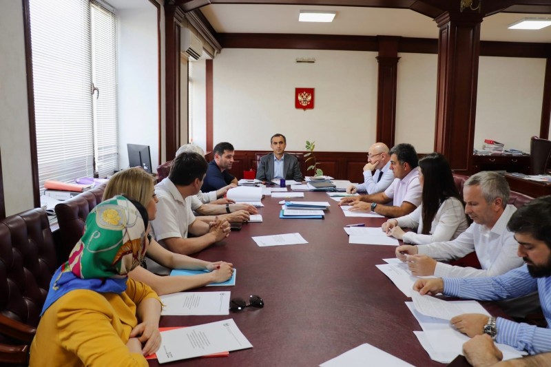 Заседание межведомственной комиссии по списанию объектов незавершенного строительства и затрат, понесенных на незавершенное строительство объектов капитального строительства прошло в Минимуществе Дагестана