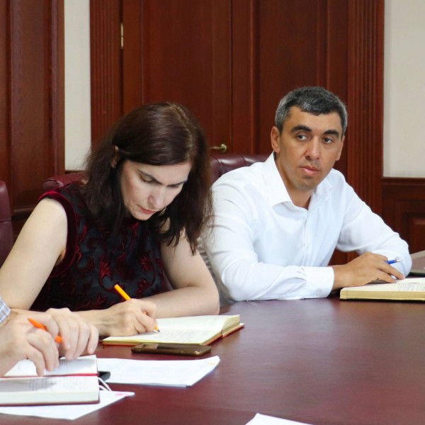 В Минимуществе Дагестана прошло еженедельное рабочее совещание