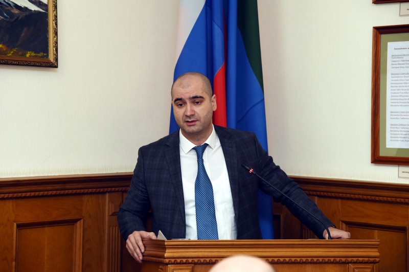 Мурад Алиев выступил с проектом прогнозного плана приватизации в Народном Собрании Дагестана