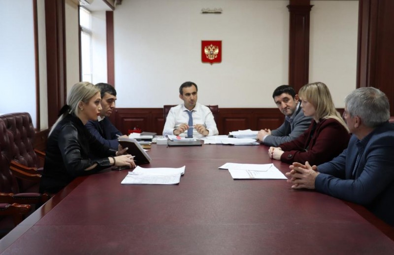 В Минимуществе Дагестана обсудили варианты финансового оздоровления государственного унитарного предприятия