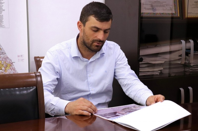В Минимуществе Дагестана прошло совещание по вопросу эффективного использования двух объектов недвижимости, расположенных в городе Каспийск