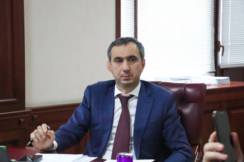 В Минимуществе Дагестана прошло рабочее совещание с руководством Минэнерго РД