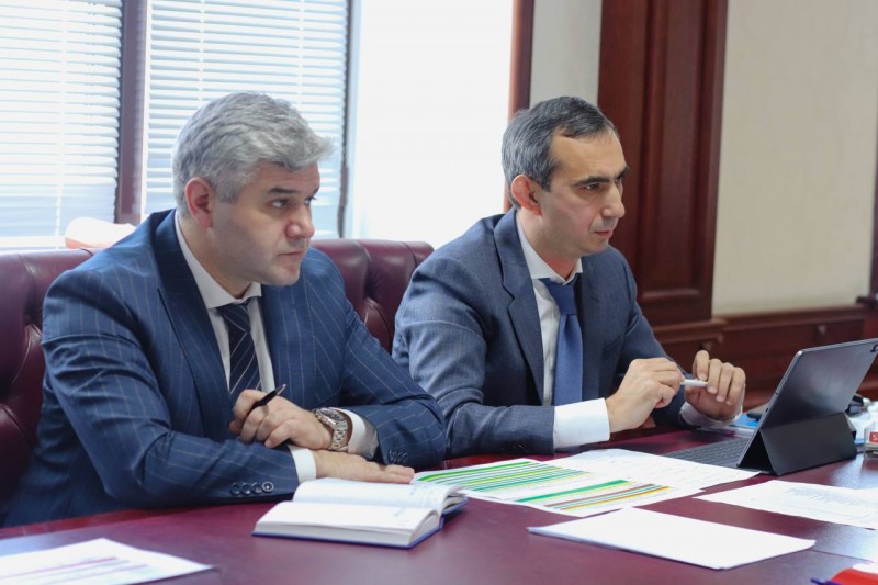 Встреча с делегацией Карабудахкентского района прошла в Минимуществе