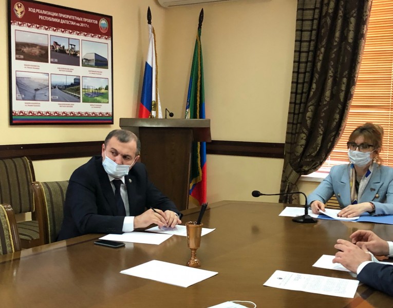 Агарагим Кагиргаджиев с депутатами Народного Собрания РД посетили Буйнакский район